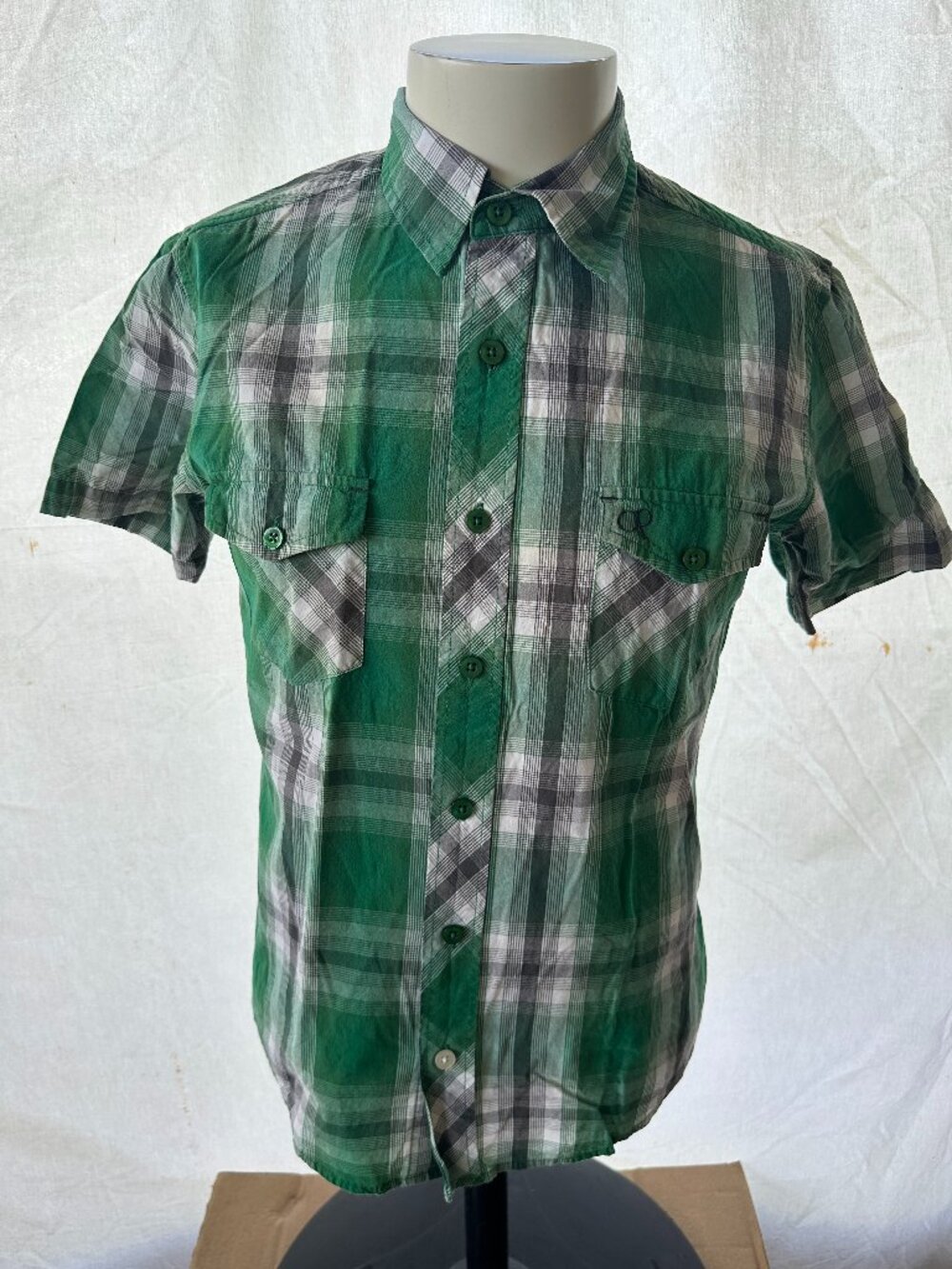 OP Ocean Pacific Men's Green White Plaid SS Button Front Shirt Size Small 34/36